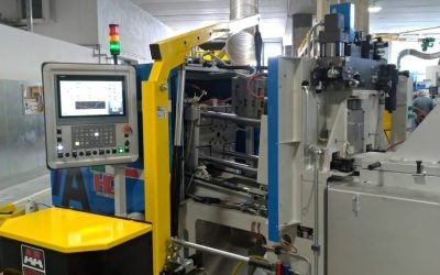 La nostra gru a sbalzo 01M5 tra le stampatrici della LCS Stamp di Barberino del Mugello
